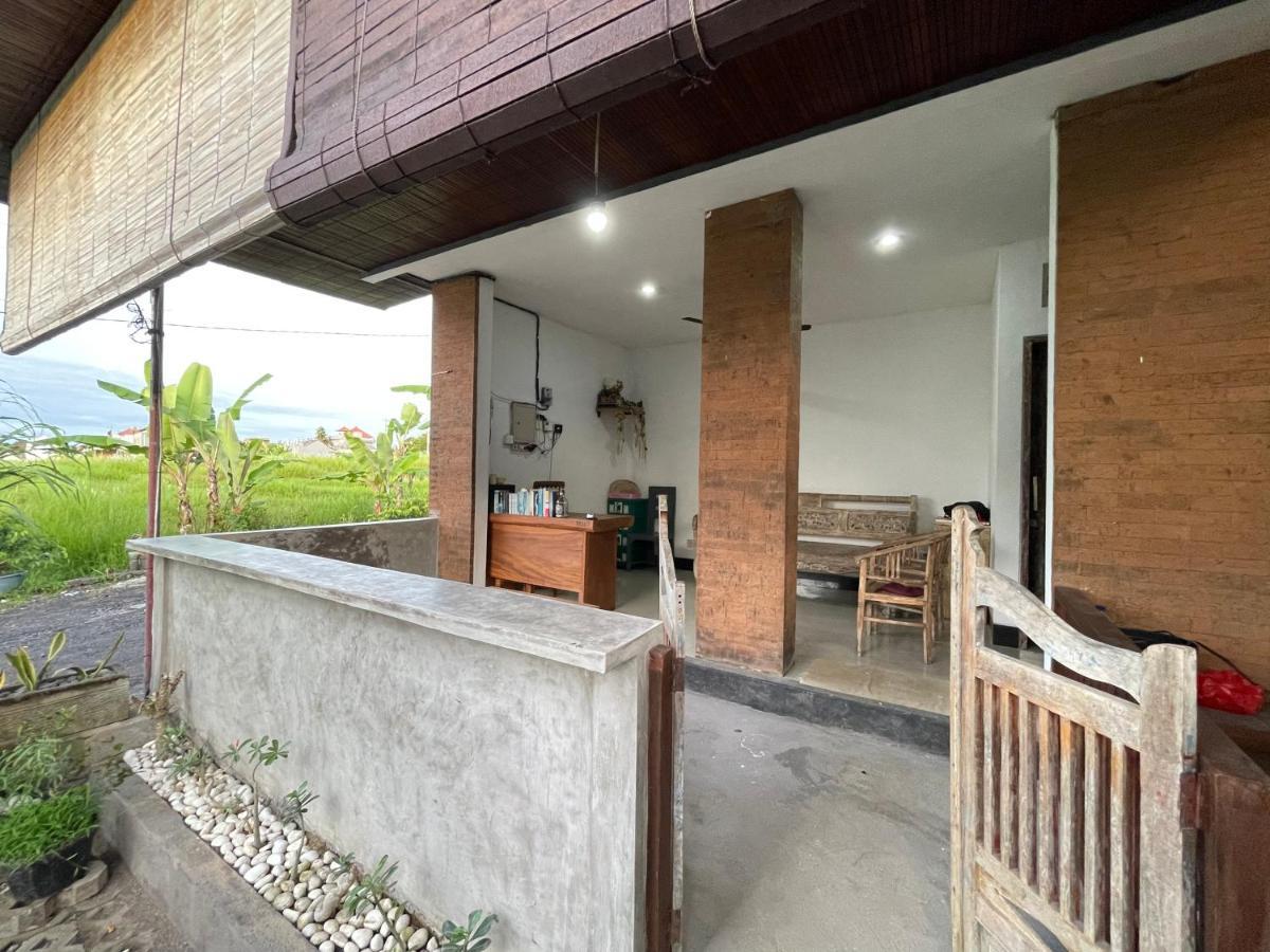 Belimbing Guest House Canggu Exterior photo